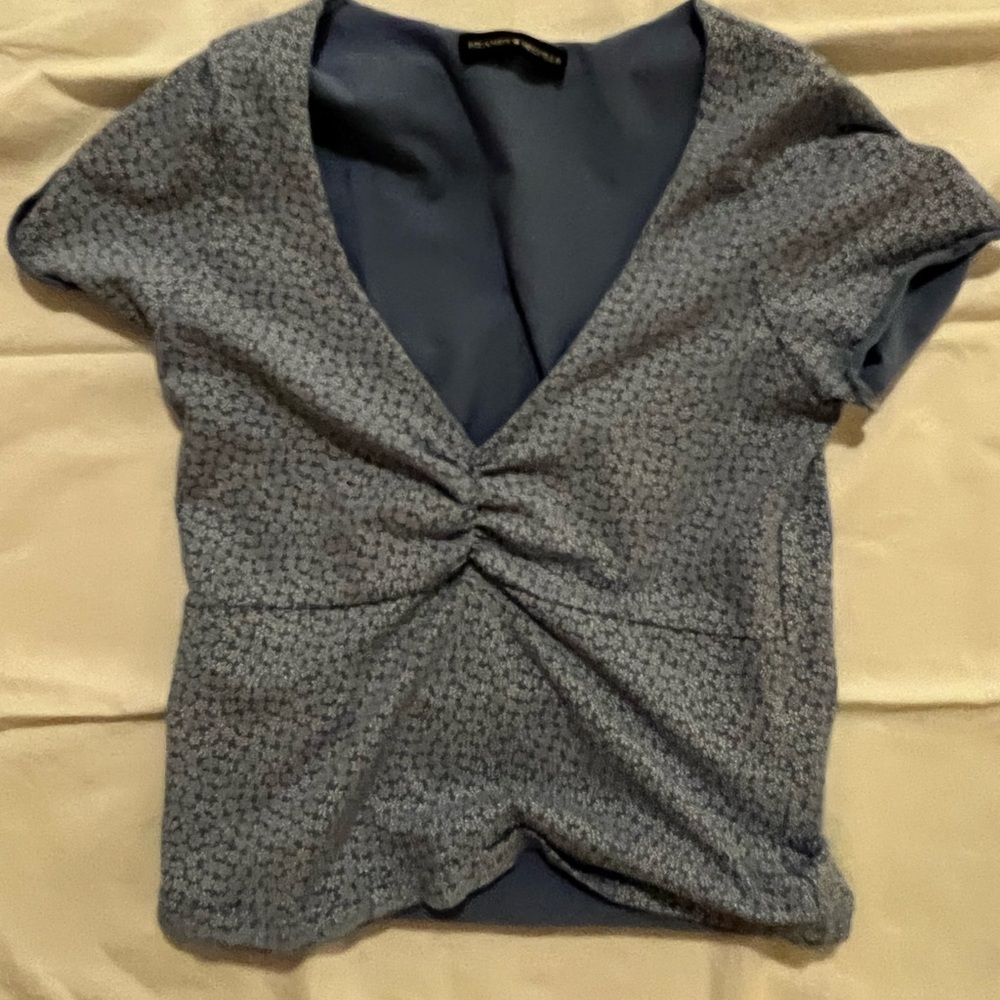 Brandy Melville short sleeve top